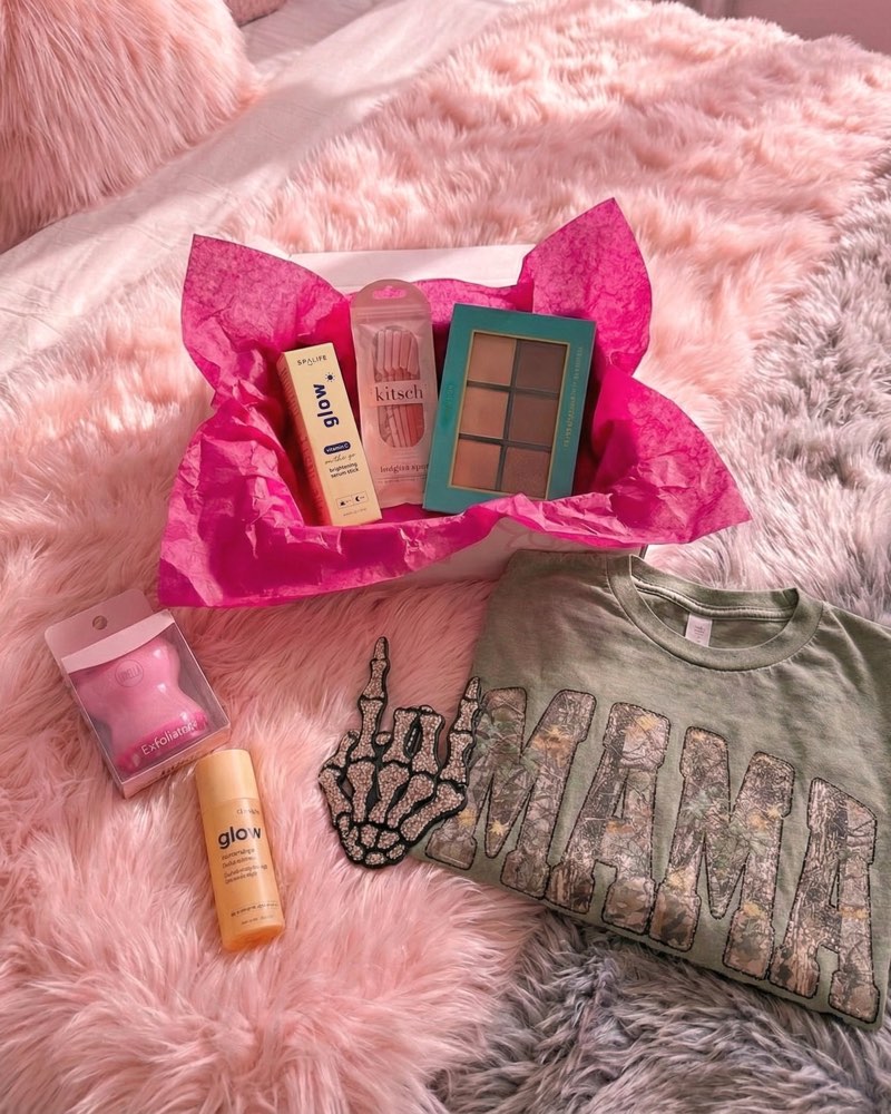 A Bhaddie bag and its contents